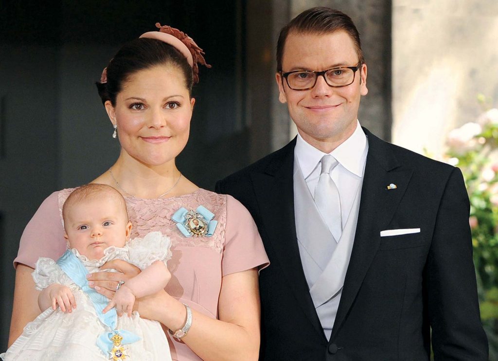 This image has an empty alt attribute; its file name is Daniel-Victoria-Estelle-beam-christening-Sweden-Stockholm-May-22-2012-1024x742.jpg