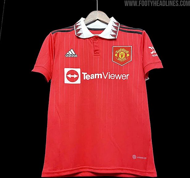 This image has an empty alt attribute; its file name is 1_Man-Utd-Shirt.jpg