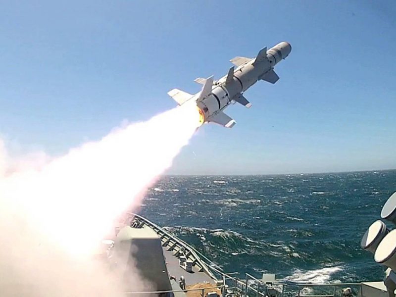 This image has an empty alt attribute; its file name is Harpoon-anti-ship-missile-800x600-1.jpg